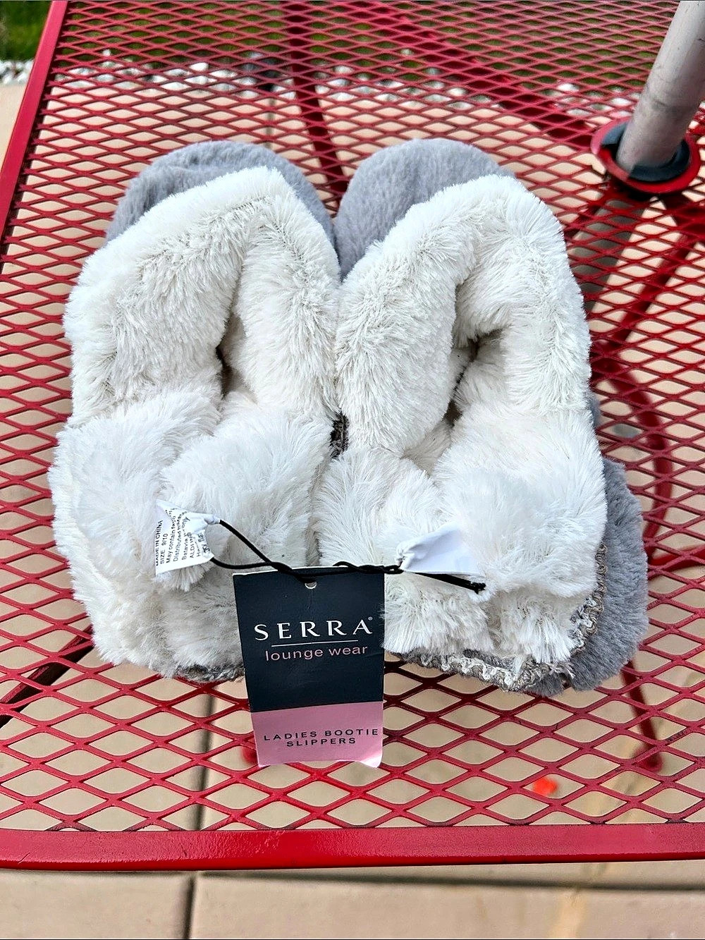 Serra Ladies Bootie Slippers in Gray & White US 9/10 NWT